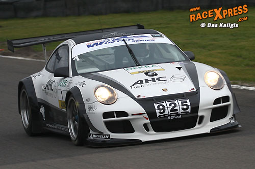 Ronald van de Laar in de Porsche